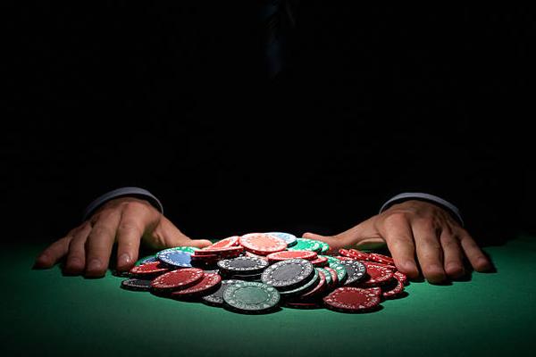 Exploring the World of Online Poker: How to Play Safely and Successfully